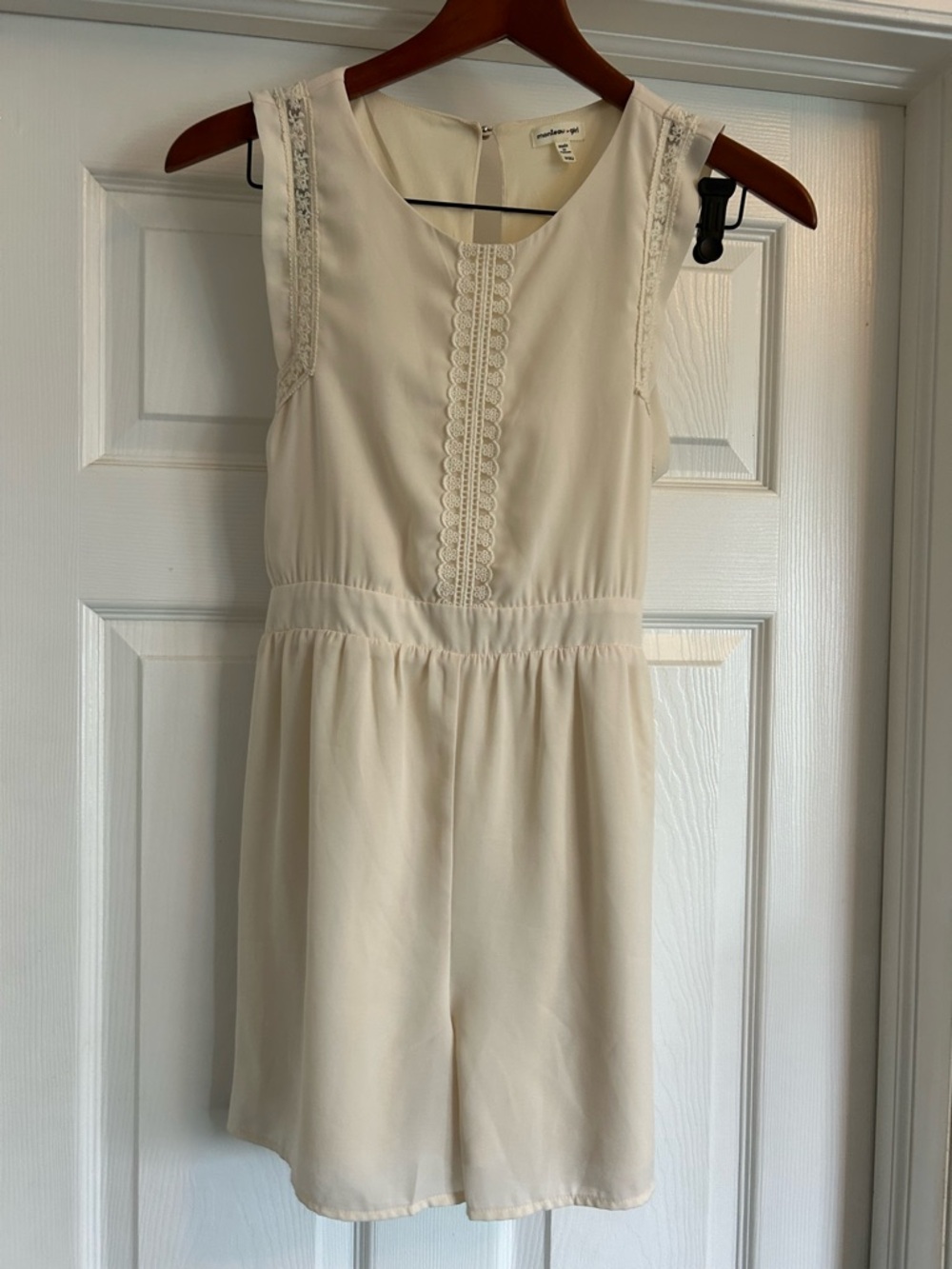 Sleeveless Romoer with Double Hem-girls XL